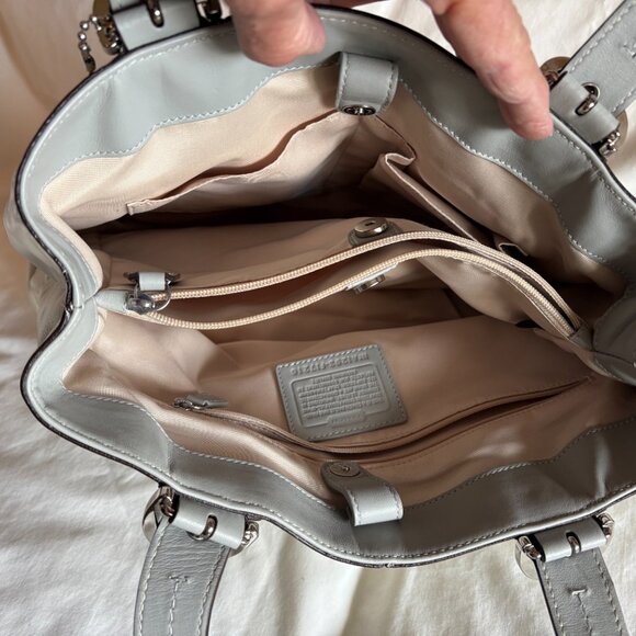 Coach Soho North South Ivory/Gray Leather Shoulder Bag - Picture 4 of 5